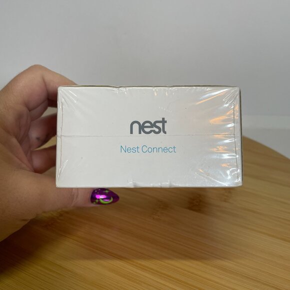 Nest Connect Range Extender for the Nest Secure Alarm System H17000EF White - Picture 3 of 6